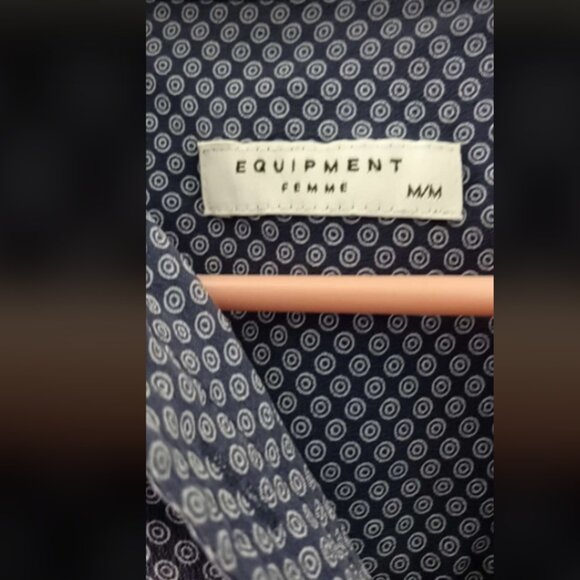 Equipment Femme Collared button Down Print Blouse Sz M - Picture 5 of 6